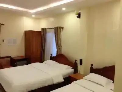 Tuyet Mai - 17