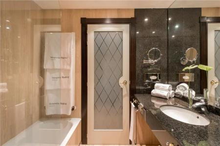 Hyatt Regency Hesperia - 10