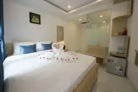 Ha Noi Holiday Center - 3