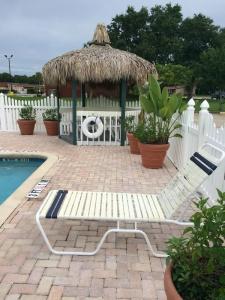 Americas Best Value Inn - - 16