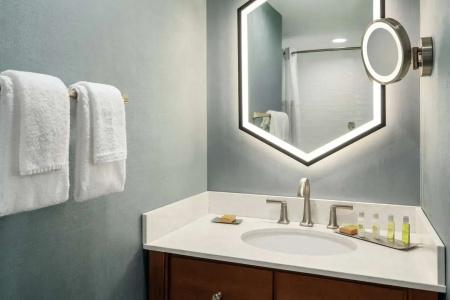 DoubleTree by Hilton Ocean City Oceanfront - 150