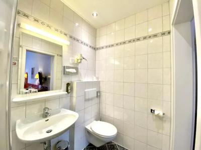 West an der Bockenheimer Warte - 50