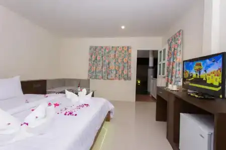 Suksompong Resort - 28