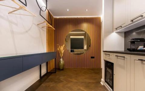 One Luxury Suites - 108