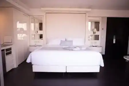 1828 Smart Boutique - 129