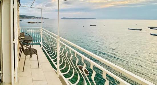 Mira Sea Front Guesthouse - 50