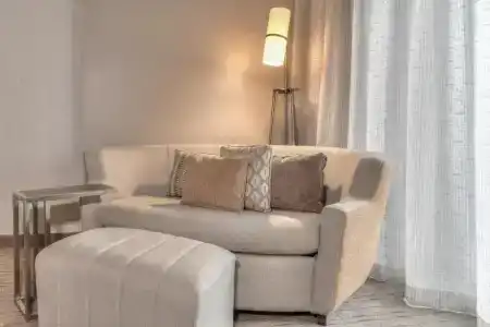 Courtyard by Marriott - 104
