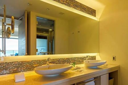 Hilton Okinawa Chatan Resort - 43