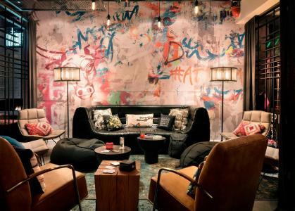 Moxy Chicago Downtown - 31