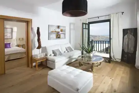Tharroe of Mykonos Boutique - 1