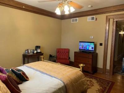 Inn at 835 Boutique - 52