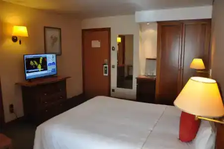 Mercure - 37