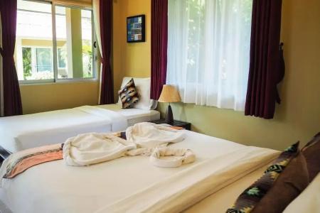 Lanta Castaway Beach Resort - 66