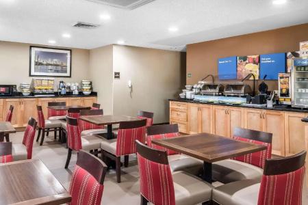 Comfort Inn & Suites - 24