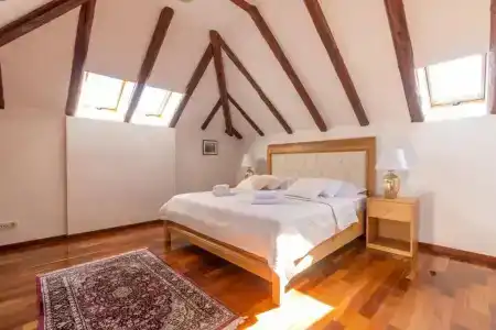b&b Heritage Apolon - 57