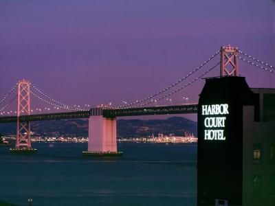 Harbor Court - 32