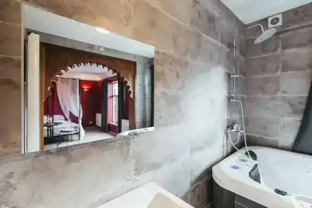 Riad - 47