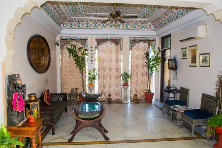 Maya Niwas - 1