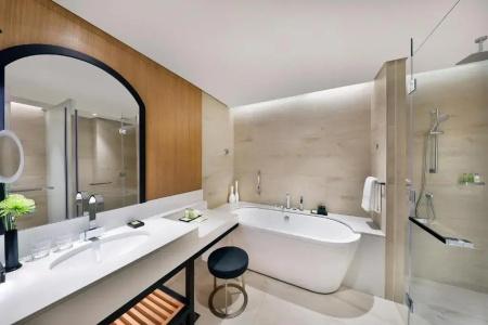 DoubleTree by Hilton Dubai - Business Bay - 73