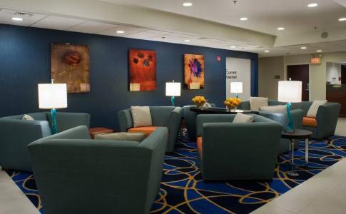 Hilton Garden Inn - 15