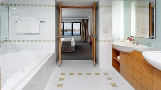 Crowne Plaza, An Ihg - 166