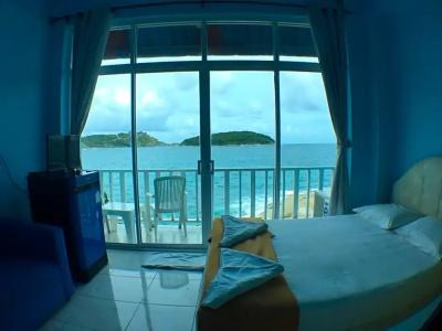 Naiharn On The Rock Resort Phuket - 54