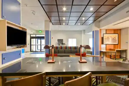 Holiday Inn Express -, An Ihg - 18