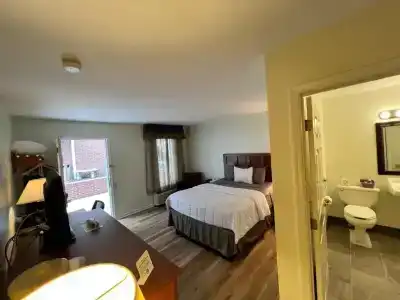Inn at Cemetery Hill - 37