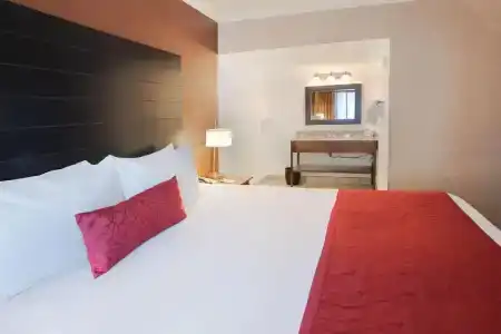 Best Western InnSuites Tucson Foothills & Suites - 89