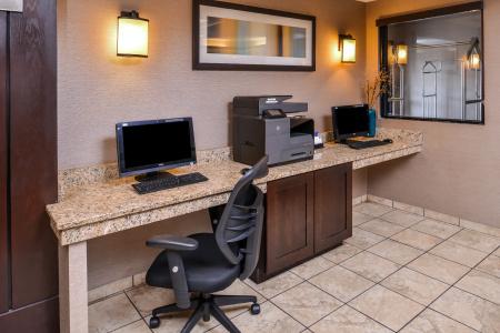 Holiday Inn Expresss & Suites West, An Ihg - 29