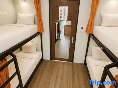 Ubox Hostel - 54