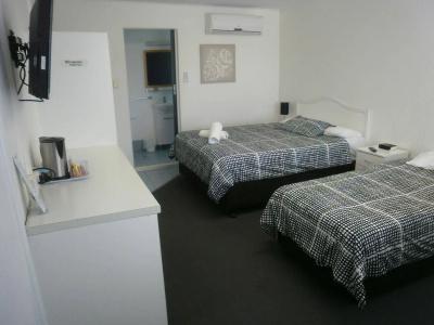 Wynnum Anchor - 18