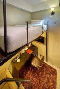 Yan (SG Clean, Staycation Approved) - 74
