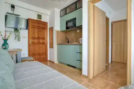 Elena - 221
