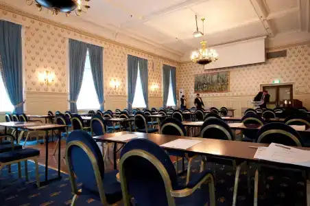Victoria - 12