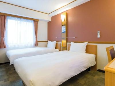 Toyoko Inn Hyogomachi - 83