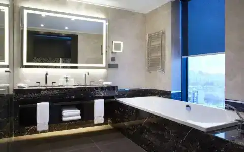 DoubleTree by Hilton Минск - 85