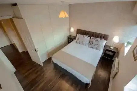 Drury Court - 44