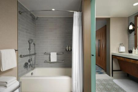 Marriott Plaza San Antonio - 44