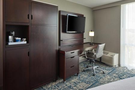 Four Points by Sheraton Downtown - 45