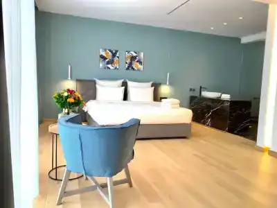 Pinacota Suites Athens - 99