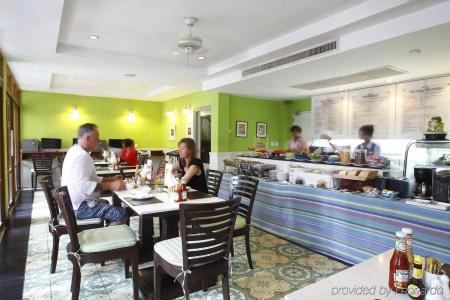 Salil Sukhumvit Soi 8 - 39