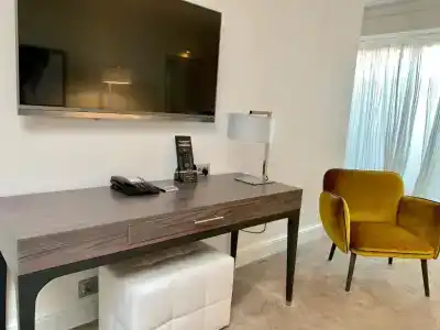 Hôtel Le Canberra - 111