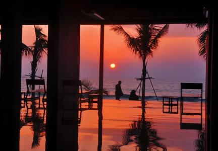 Pandanus Beach Resort & Spa - 2