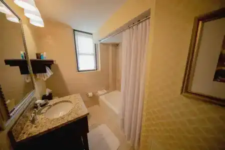 Omni Shoreham - 7