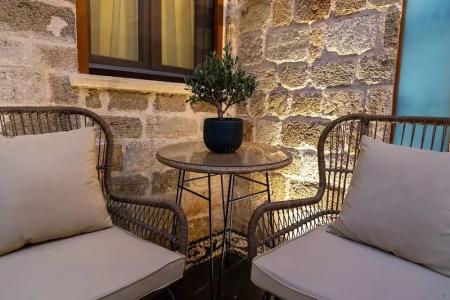 Chateau Anax Boutique - 10