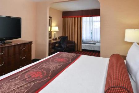 Best Western Plus Abbey Inn - 70