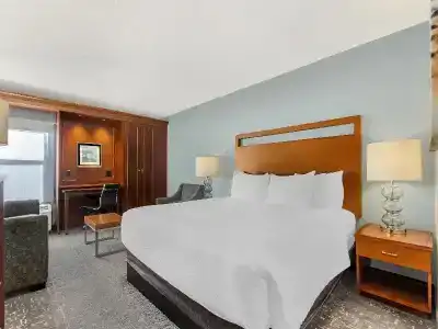 Best Western Plus - 68