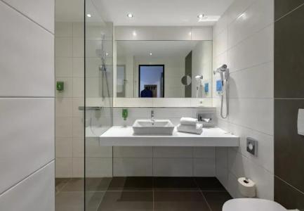 ibis Styles Coburg - 11