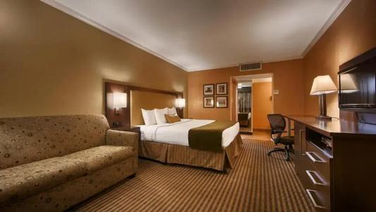 Best Western Royal Sun Inn & Suites - 65